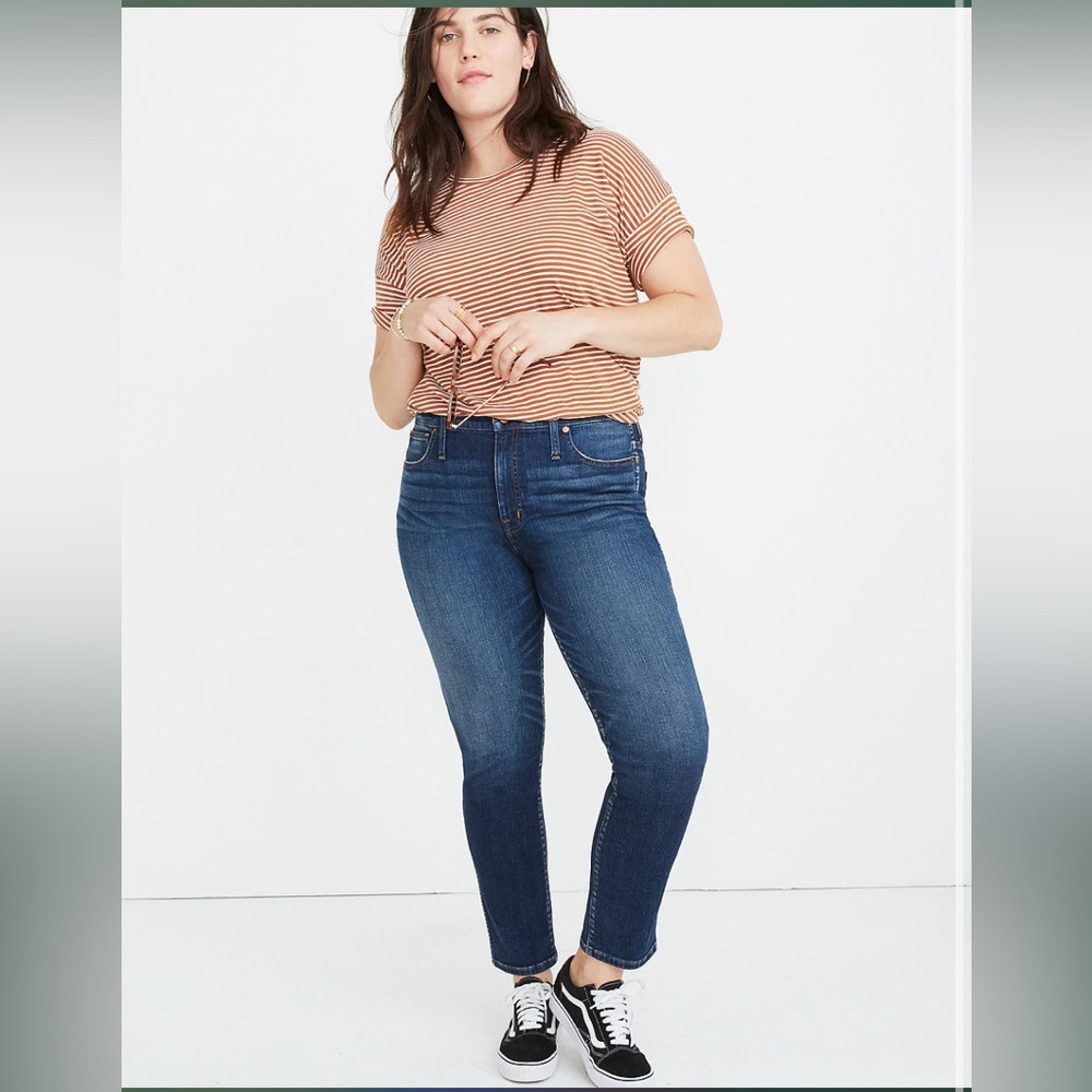 Madewell 9” Mid Rise Skinny Jeans 
Size 36 EUC